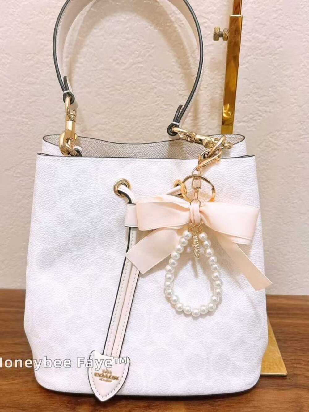 NWT Coach Rowan Bucket Bag In Signature Canvas CBH07 Gold/White/Chalk